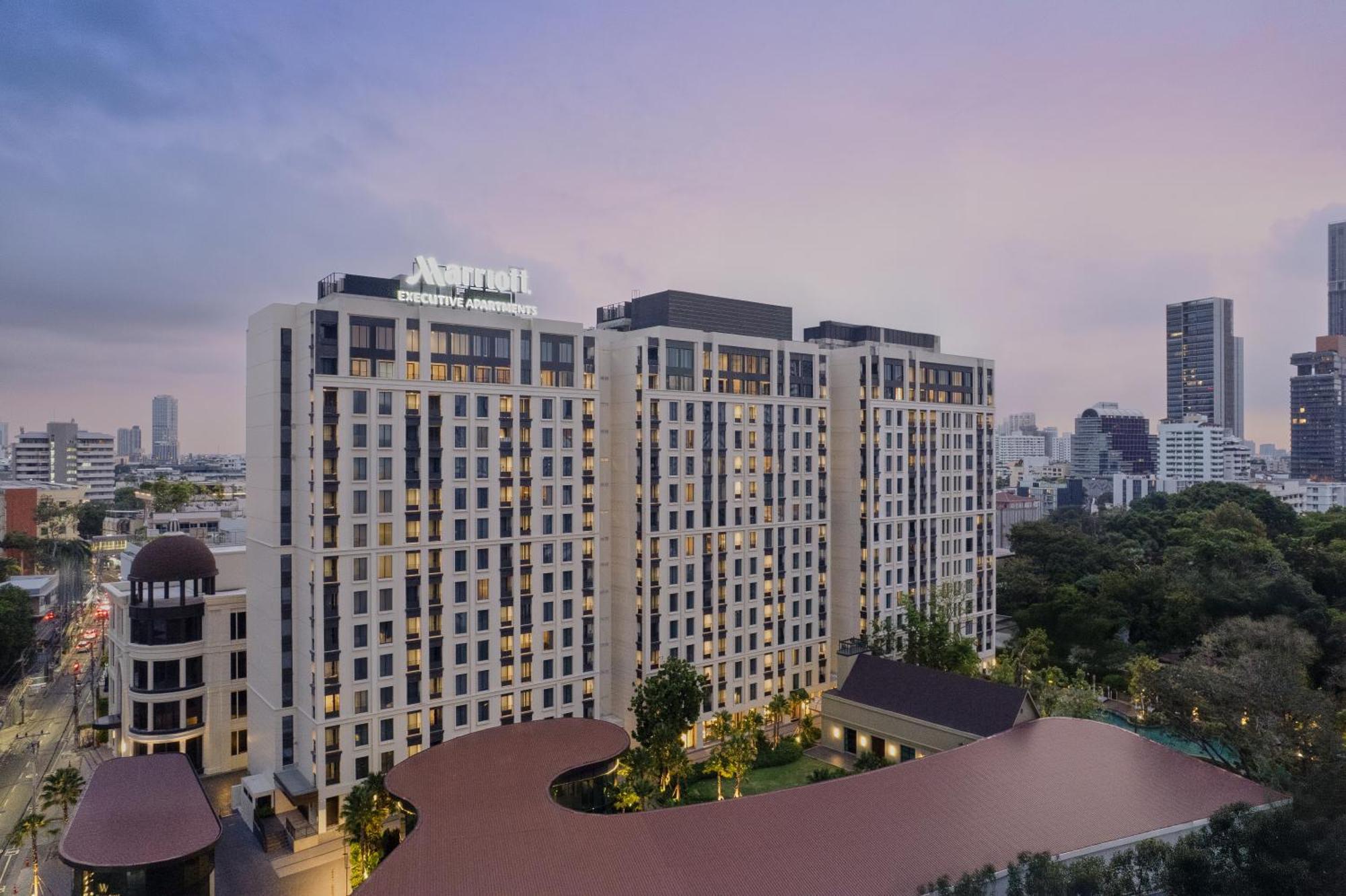 Marriott Executive Apartments, Bangkok Townhall Sukhumvit Екстериор снимка